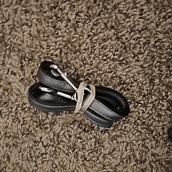 Great condition large gunmetal grey coach bag. - Picture 4 of 5